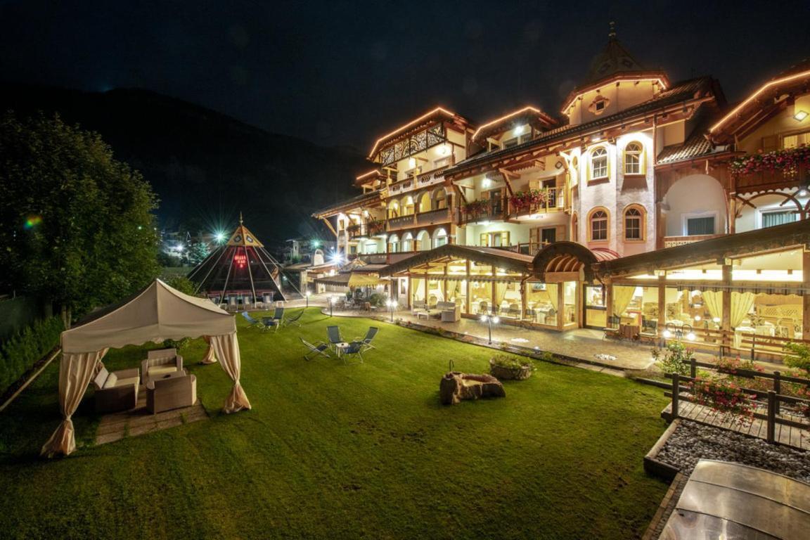 Rene Dolomites Boutique Hotel Pozza di Fassa Exterior foto